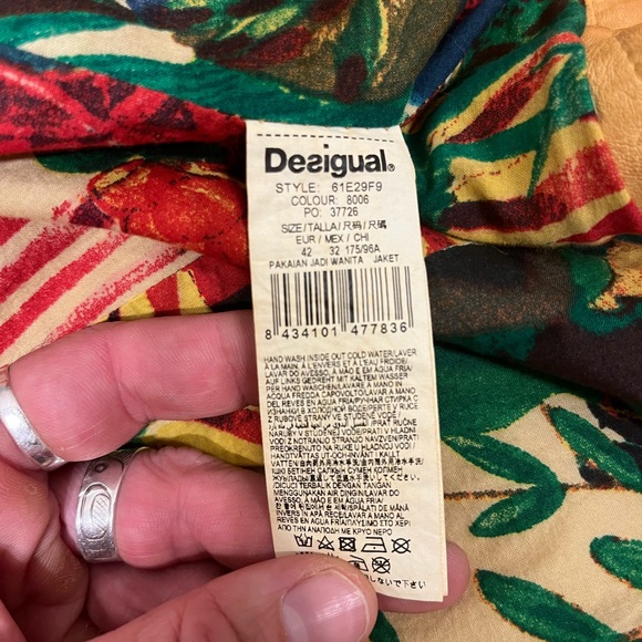 Desigual Spain Faux Tan Leather Jacket/ convertible vest in tan; great lining - Picture 2 of 16